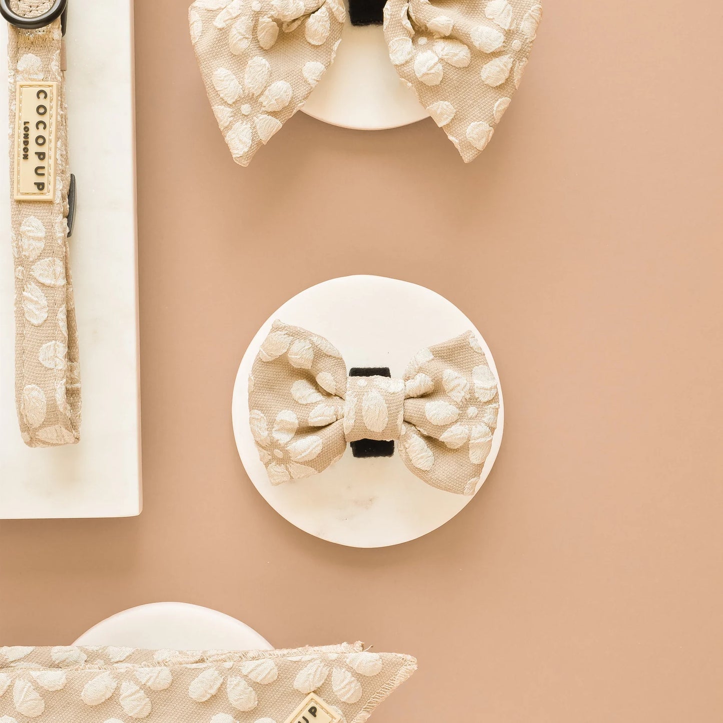 Cocopup London – LUXE Bow Tie – Mocha Flower