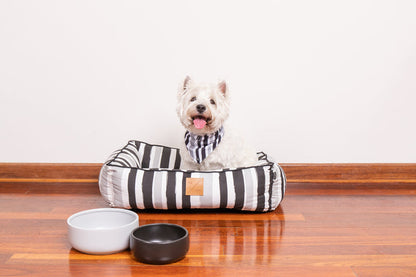 Mog & Bone Bolster Dog Bed Peb Blk Brush Small